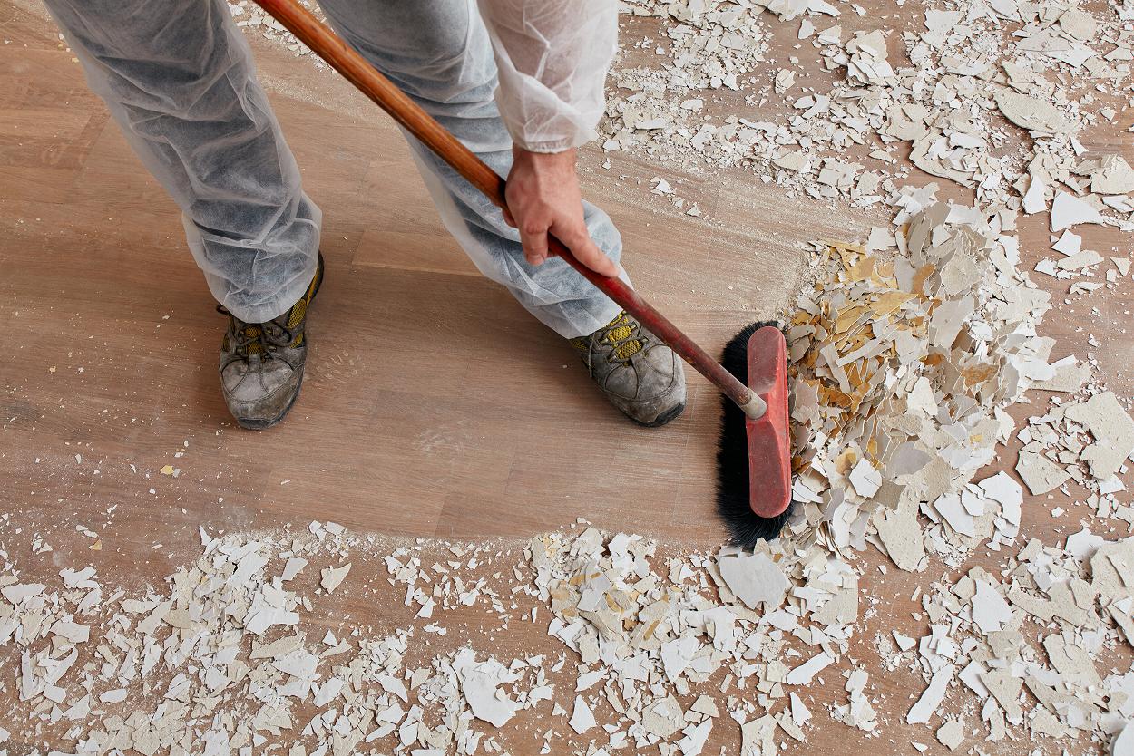 Sweeping up clutter on home building site
